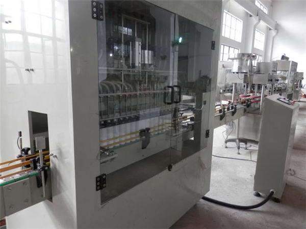 Machine de remplissage complètement automatique de blanchiment d'acier inoxydable