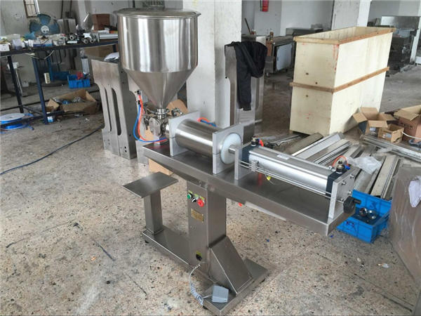 Machine de remplissage de miel semi-automatique à une tête