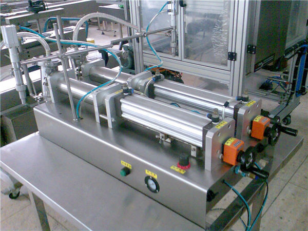 Machine de remplissage de sauce chili de deux têtes de bonne qualité 