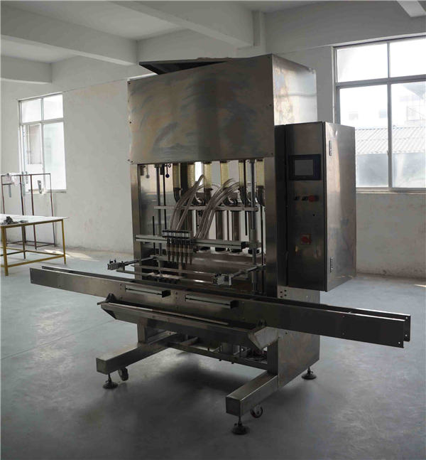 Machine de remplissage de bouteilles d'huile essentielle
